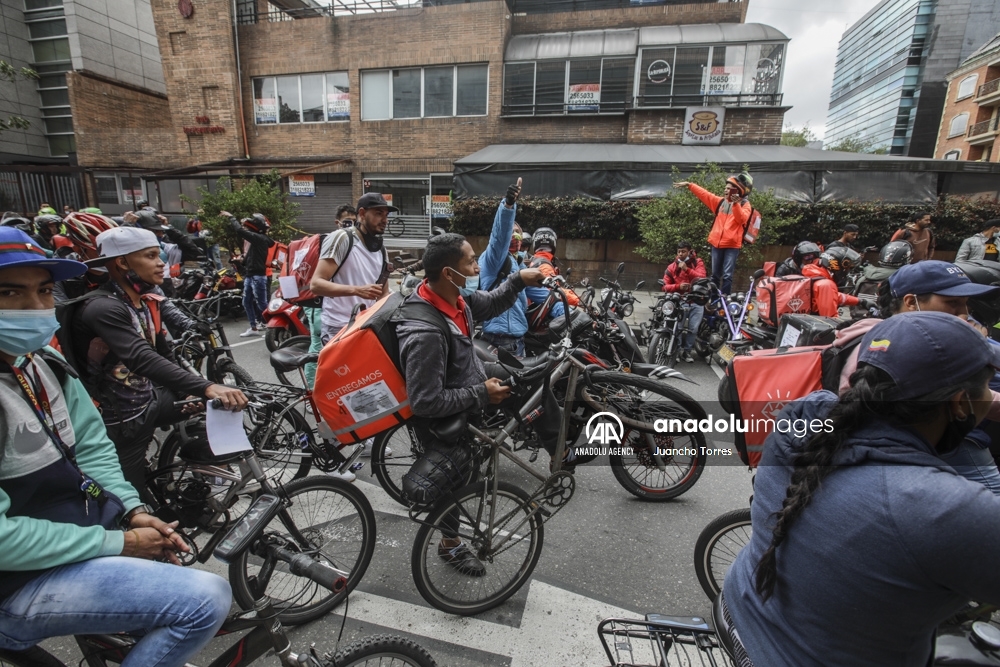 Domiciliarios de la plataforma Rappi protestan por mejores condiciones laborales en Colombia