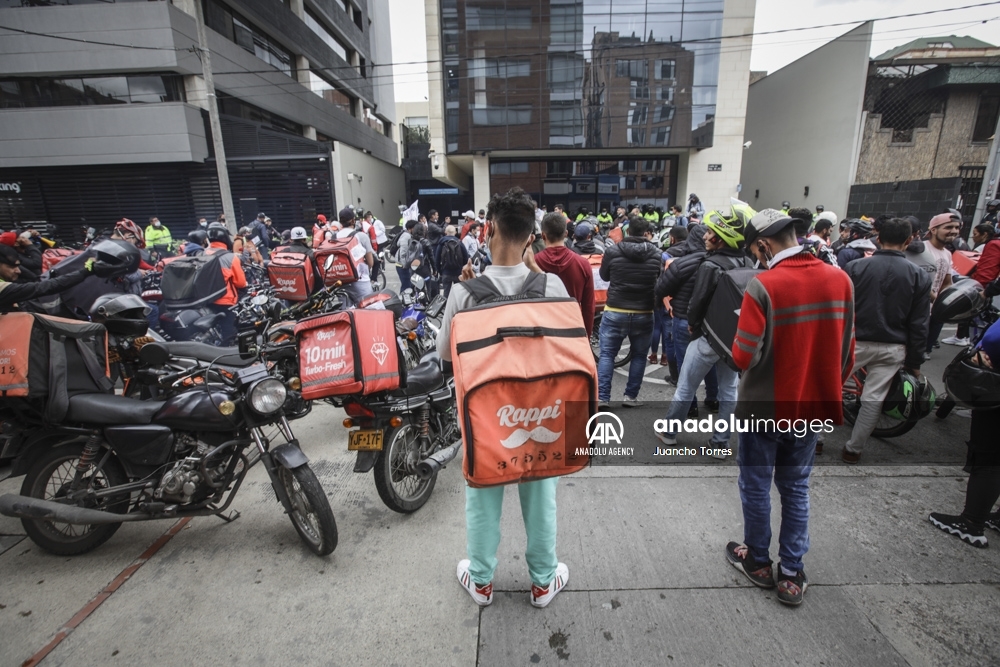 Domiciliarios de la plataforma Rappi protestan por mejores condiciones laborales en Colombia