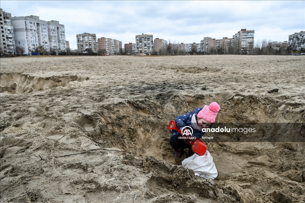 Zaporozhye'de halk kentin güvenliğine katkıda bulunmaya devam ediyor