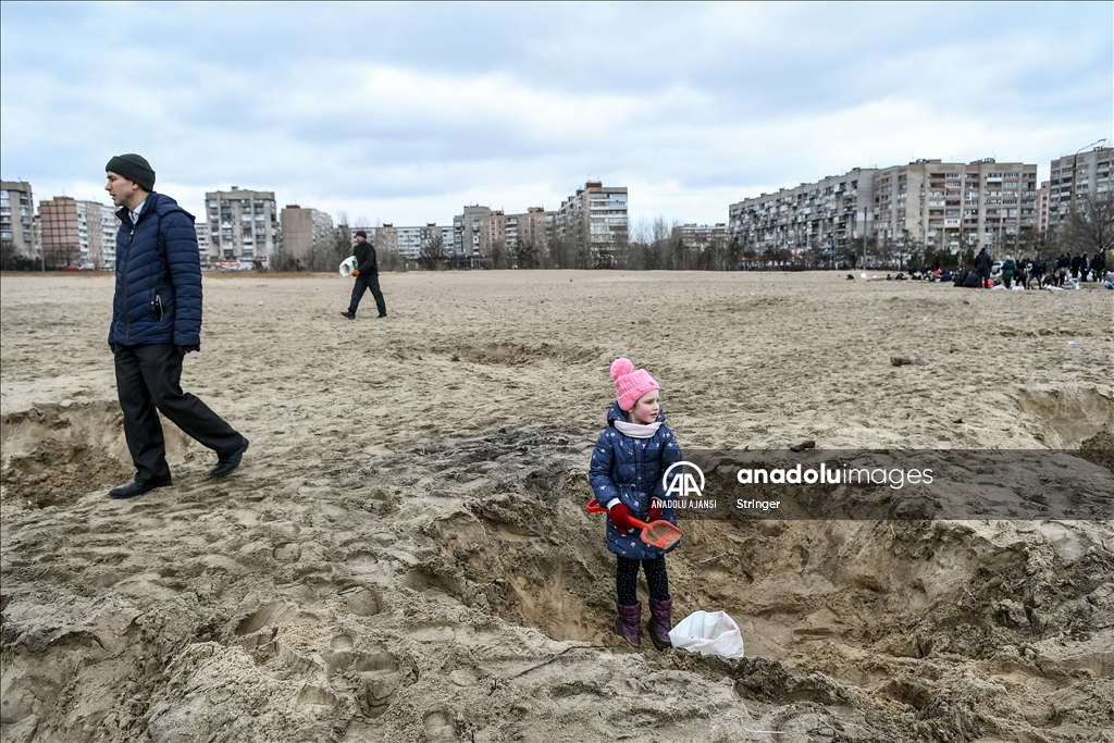 Zaporozhye'de halk kentin güvenliğine katkıda bulunmaya devam ediyor