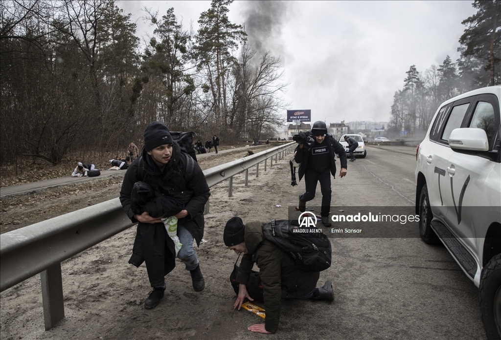 الجيش الأوكراني يواصل إجلاء المدنيين قرب كييف