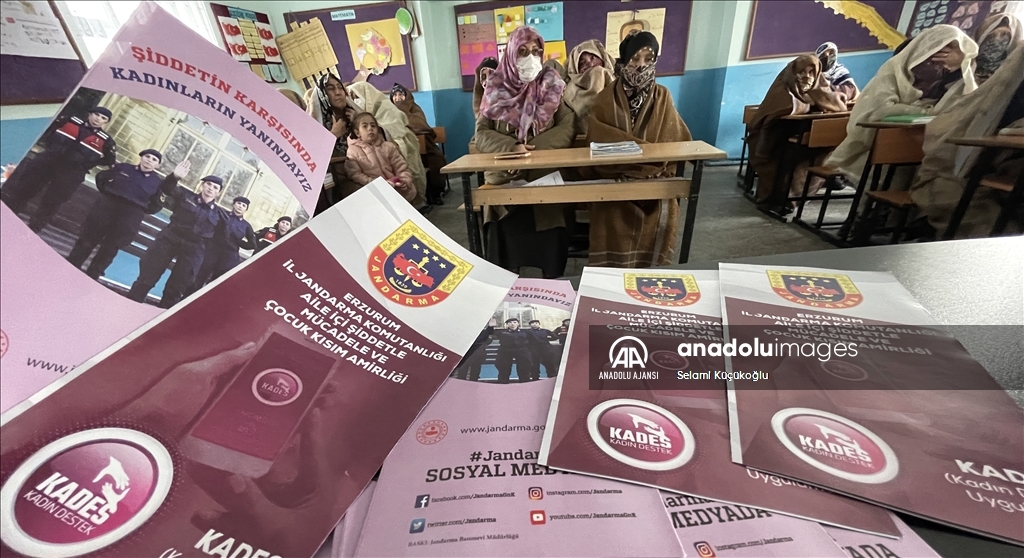 Jandarmanın kahraman kadın astsubayları hemcinslerine karşı şiddete "dur" diyor