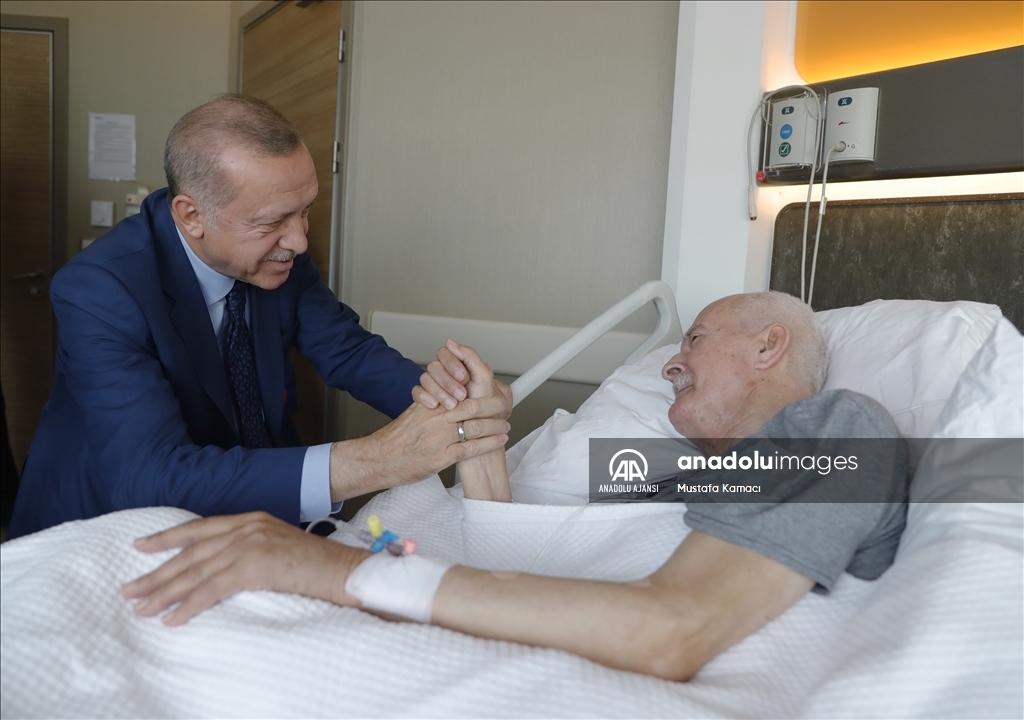 Eski bakanlardan Şevket Kazan'ın vefatının ikinci yılı