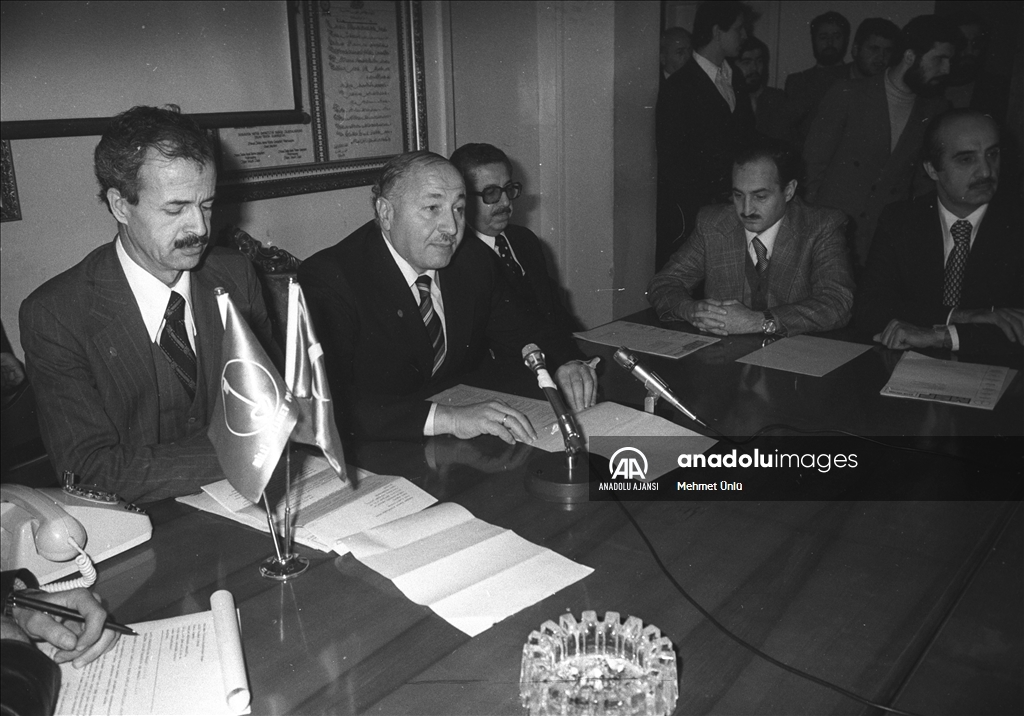 Eski bakanlardan Şevket Kazan'ın vefatının ikinci yılı