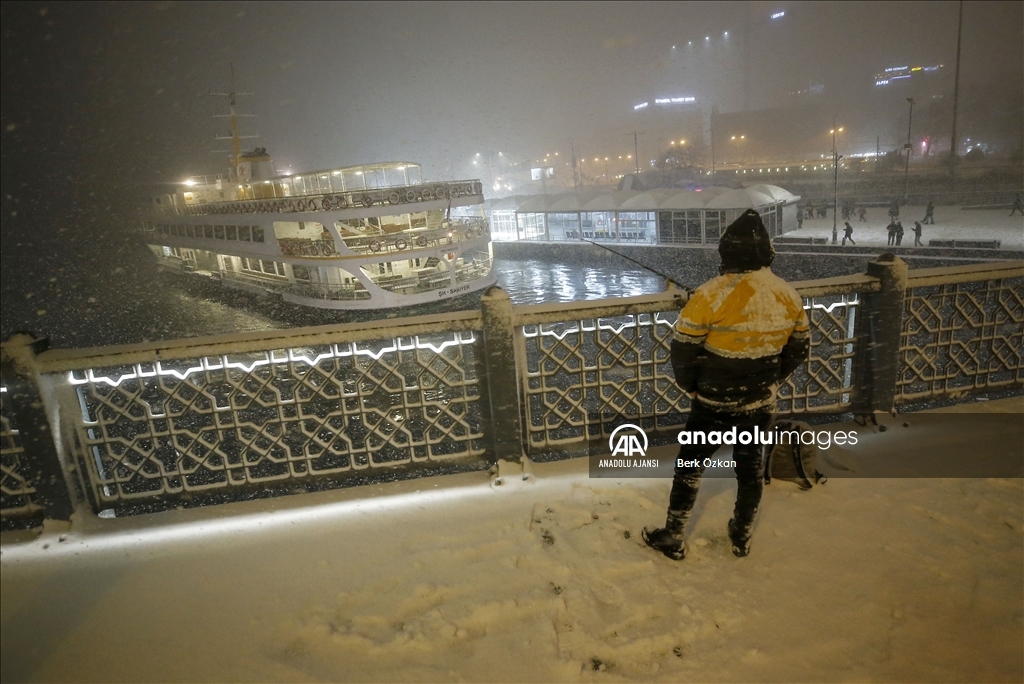 İstanbul'da kar etkili oluyor