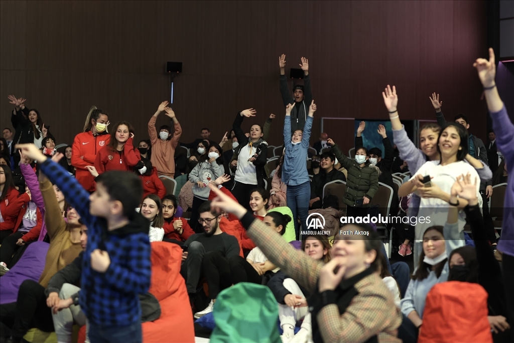 بالابتسام والتفاؤل.. مسؤولون من 75 دولة يتحاورون بأنطاليا