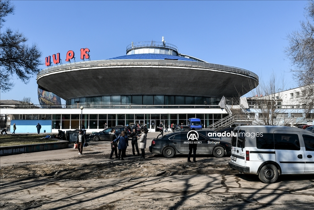 Civilians evacuated from Mariupol due to increased Russian attacks