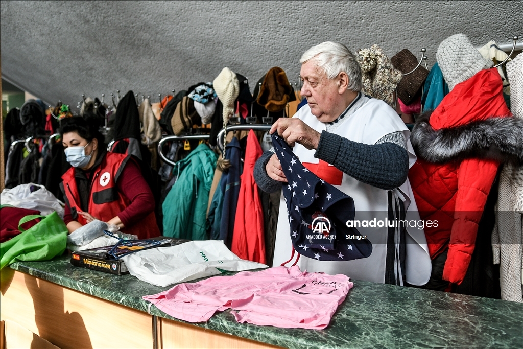 Civilians evacuated from Mariupol due to increased Russian attacks