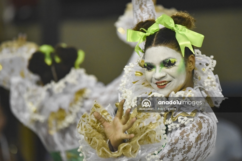 Ensayo de la Escuela de Samba Imperatriz Leopoldinense en Río de Janeiro