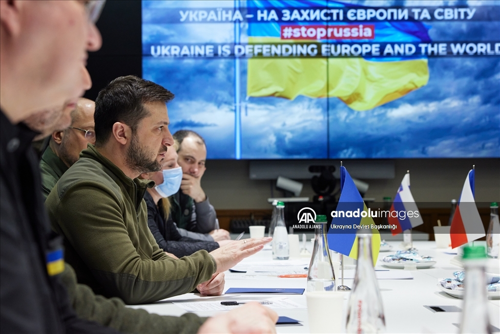Zelenskiy, Polonya, Çekya ve Slovenya başbakanlarını Kiev'de kabul etti