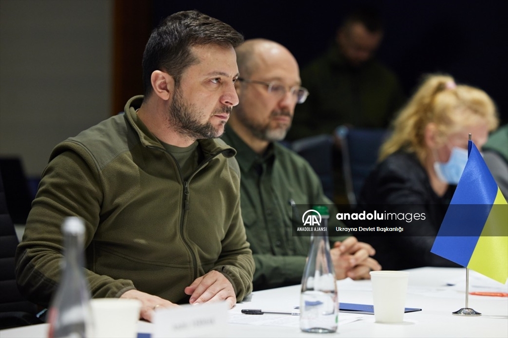 Zelenskiy, Polonya, Çekya ve Slovenya başbakanlarını Kiev'de kabul etti