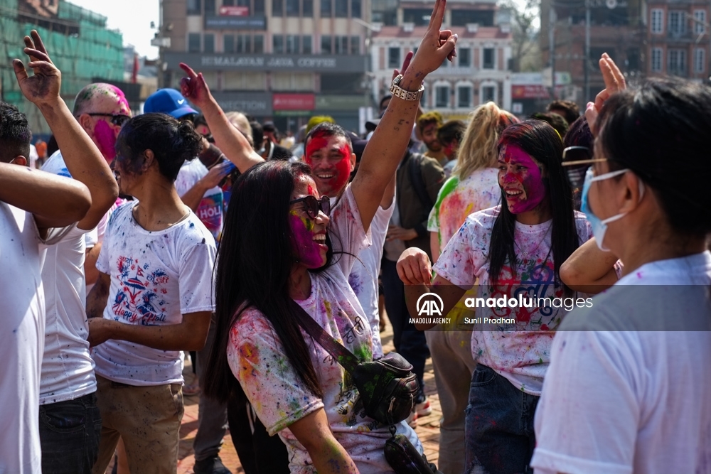 Katmandú celebró su tradicional festival Holi