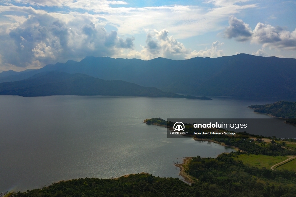 El embalse de Topocoro en Santander, Colombia