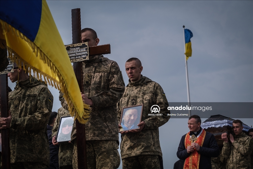 Pemakaman tentara Ukraina di Lviv
