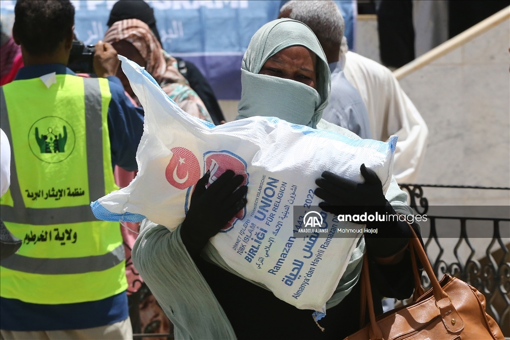 Türkiye Diyanet Vakfı Sudan'da 2 bin 500 aileye gıda yardımı yapacak