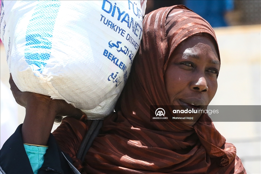 Türkiye Diyanet Vakfı Sudan'da 2 bin 500 aileye gıda yardımı yapacak