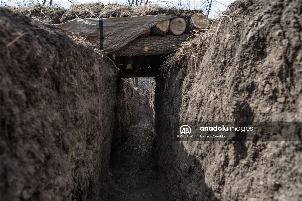 Ukraynalı gönüllüler Zaporijya kentinde askeri eğitim alıyor