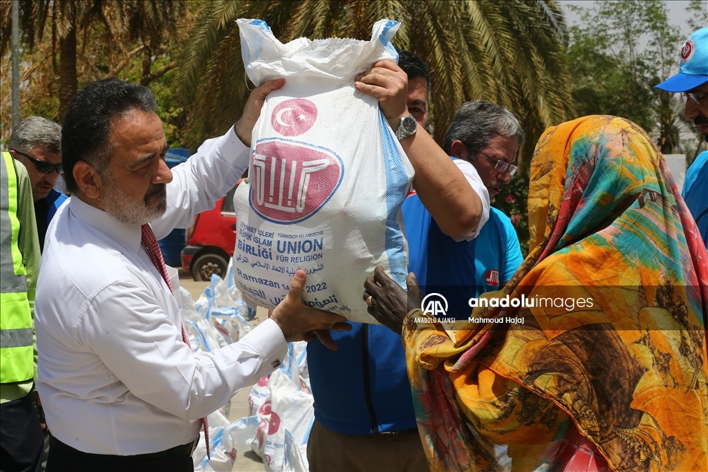 Türkiye Diyanet Vakfı Sudan'da 2 bin 500 aileye gıda yardımı yapacak