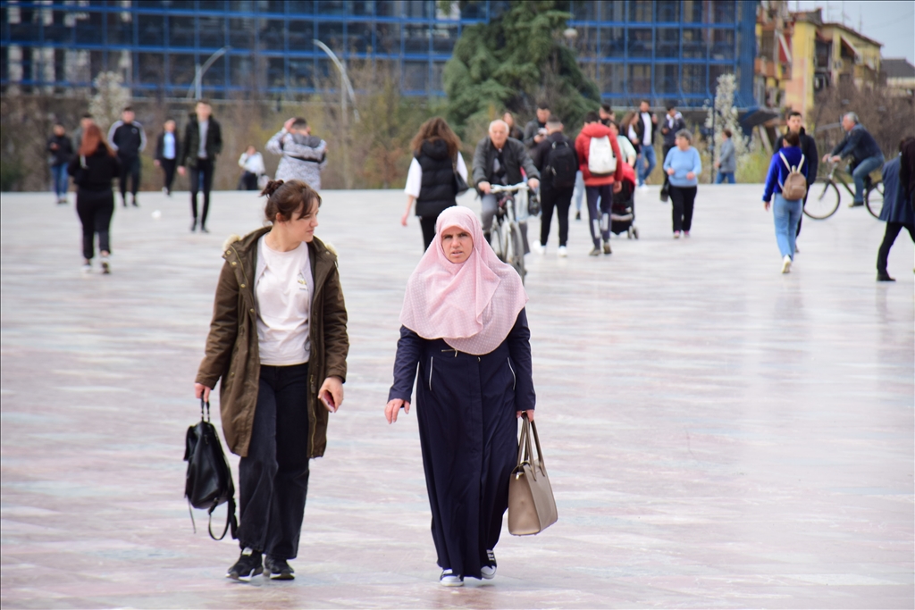 Besimtarët muslimanë në Ballkan bëjnë përgatitjet e fundit për Muajin e Shenjtë të Ramazanit