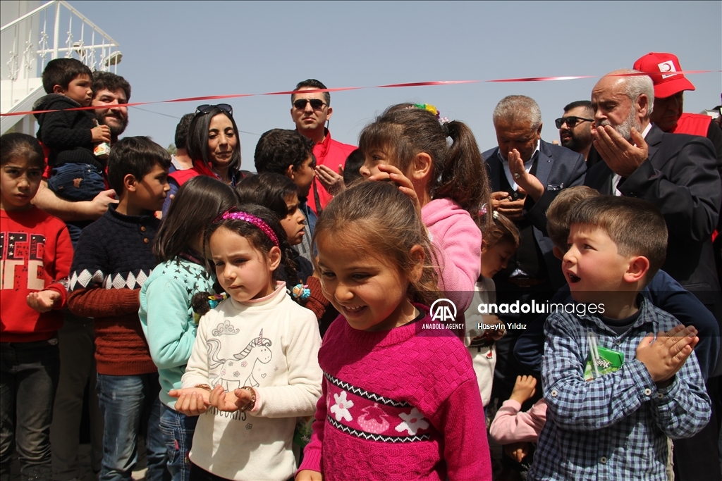 تركيا.. تسليم 30 منزلاً لأيتام سوريين وأسرهم
