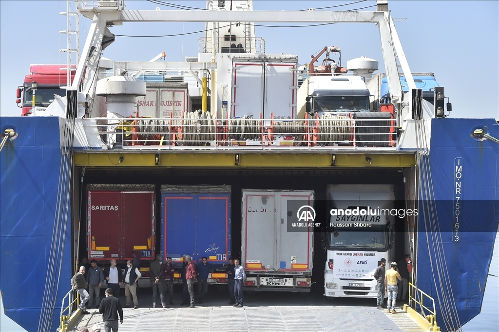 وصول 960 طنا من المساعدات الغذائية التركية إلى لبنان