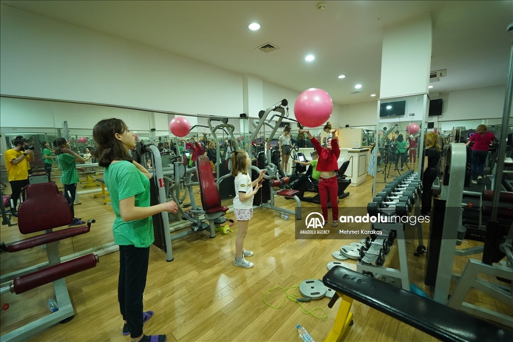 بممارسة الرياضة.. أيتام أوكرانيون في تركيا يحاولون نسيان آثار الحرب