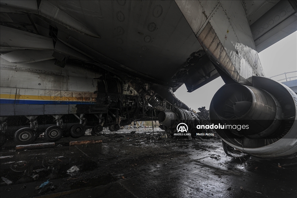 Rusya'nın vurduğu Ukrayna'daki Antonov An-225'in enkazı AA tarafından görüntüledi