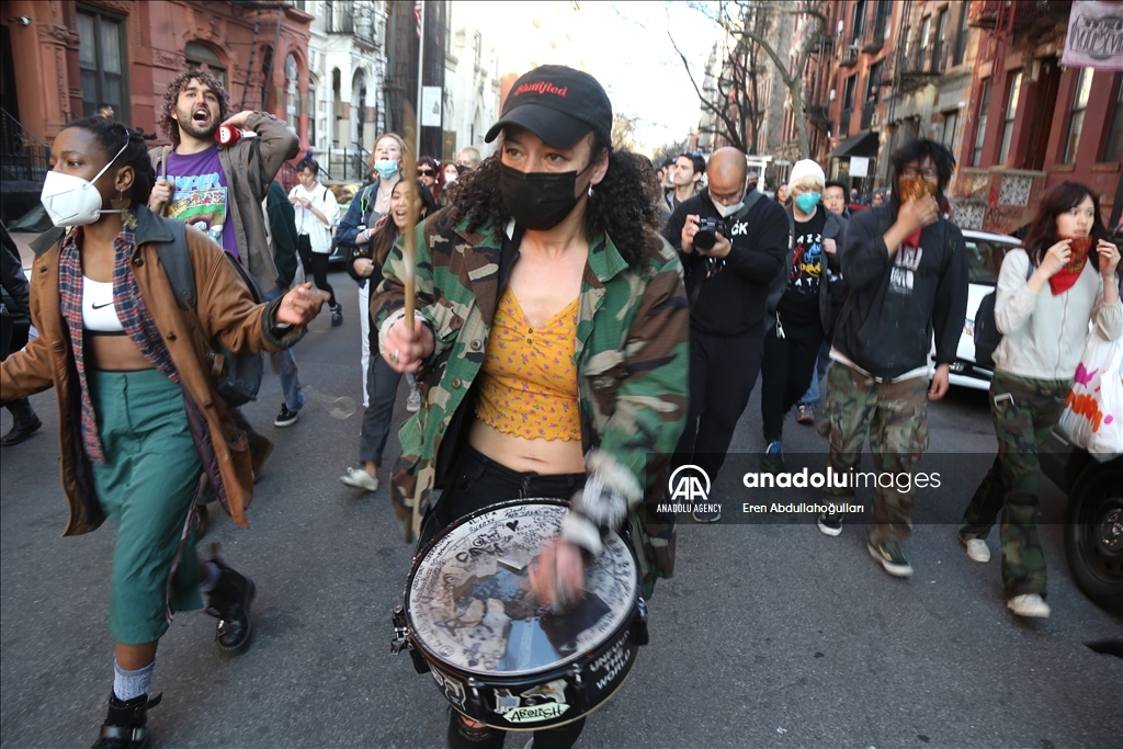 Homeless New Yorkers protest Eric Adams