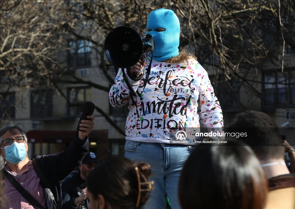 Homeless New Yorkers protest Eric Adams