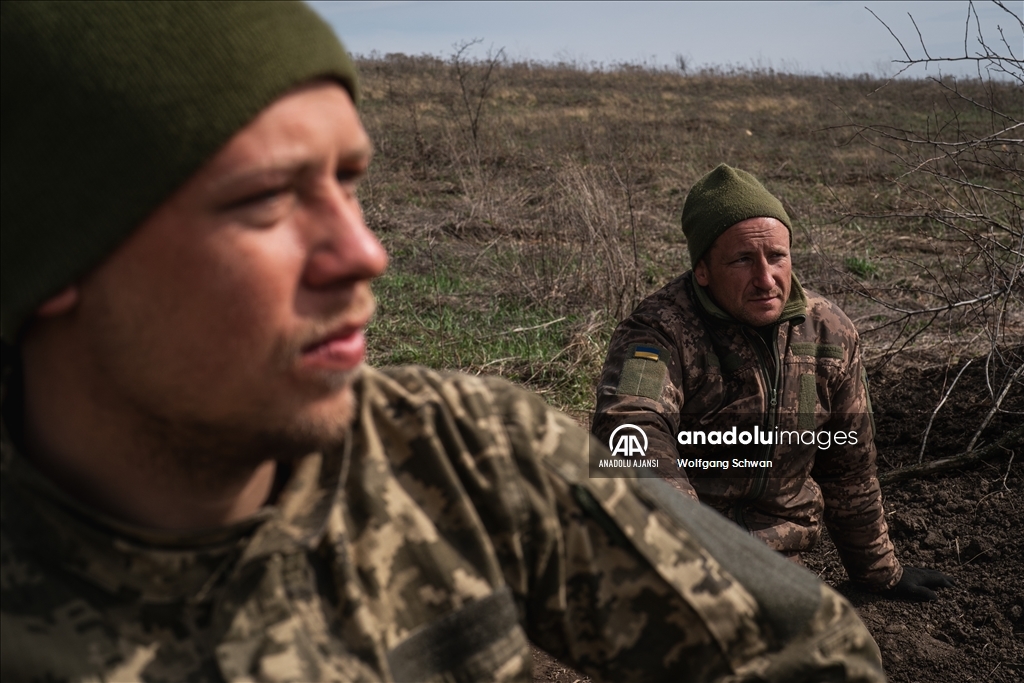 Ukrayna güçleri, Donbas bölgesindeki Rus mevzilerini Grad füzeleri ile hedef aldı