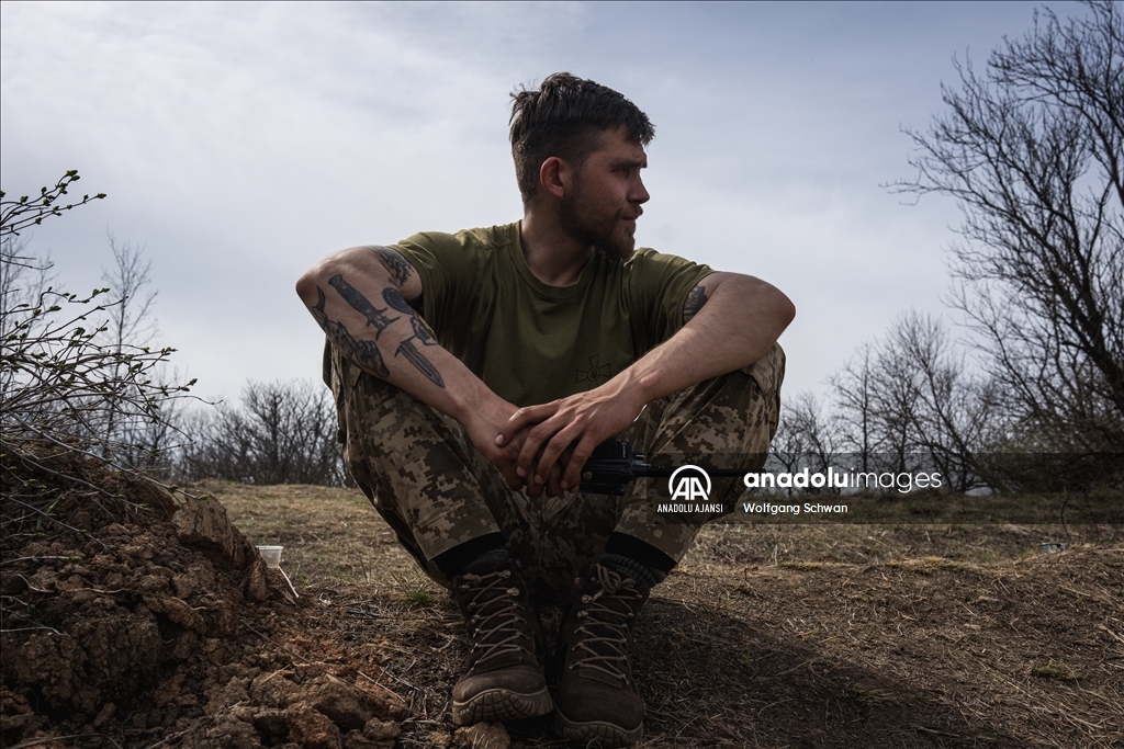 Ukrayna güçleri, Donbas bölgesindeki Rus mevzilerini Grad füzeleri ile hedef aldı