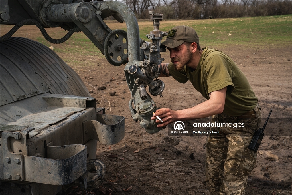 Ukrayna güçleri, Donbas bölgesindeki Rus mevzilerini Grad füzeleri ile hedef aldı