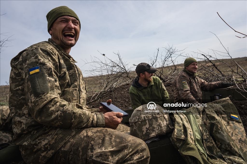 Ukrayna güçleri, Donbas bölgesindeki Rus mevzilerini Grad füzeleri ile hedef aldı