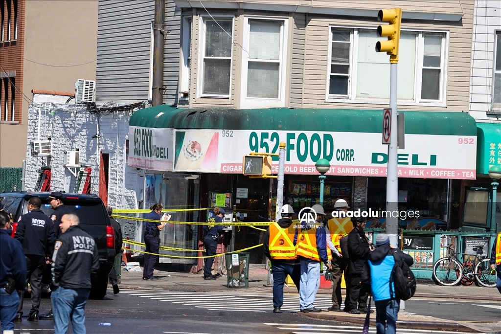 Autoridades Investigan Escena Del Crimen De Un Tiroteo En Nueva York En ...