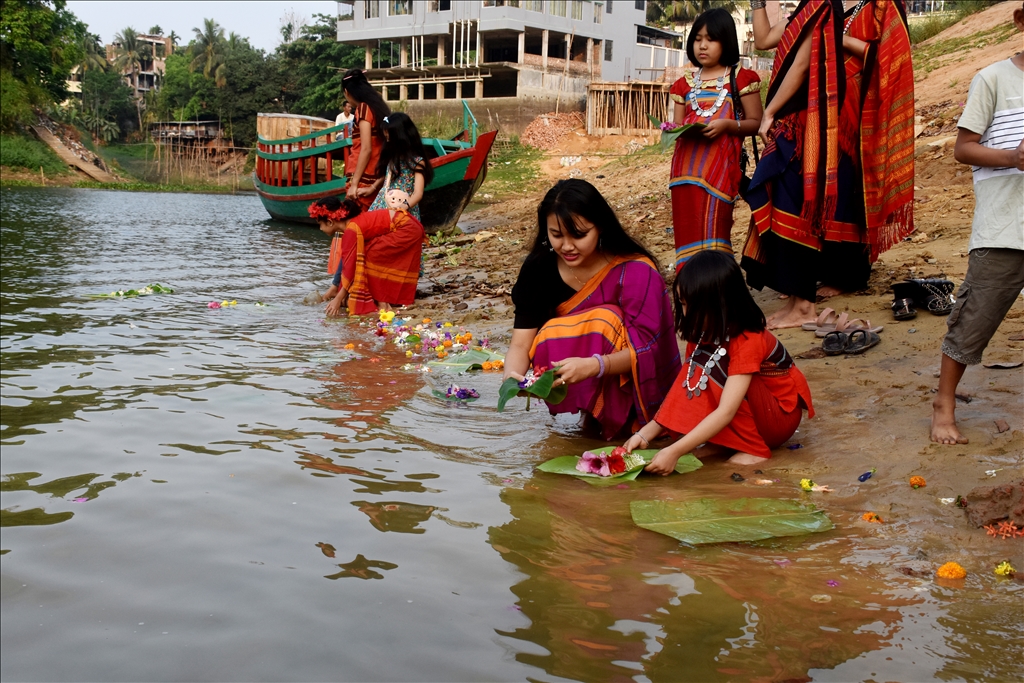 Bangladeş'te Biju festivali