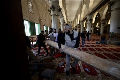 Израильская полиция вошла в мечеть «Кибла» в Иерусалиме