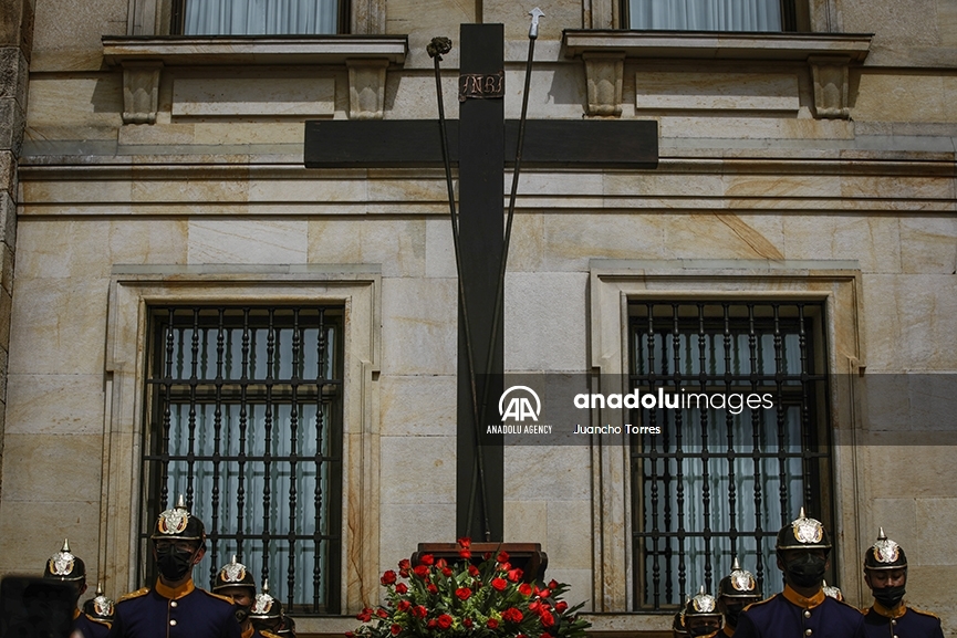 Procesión del Viernes Santo en la Catedral Primada de Bogotá