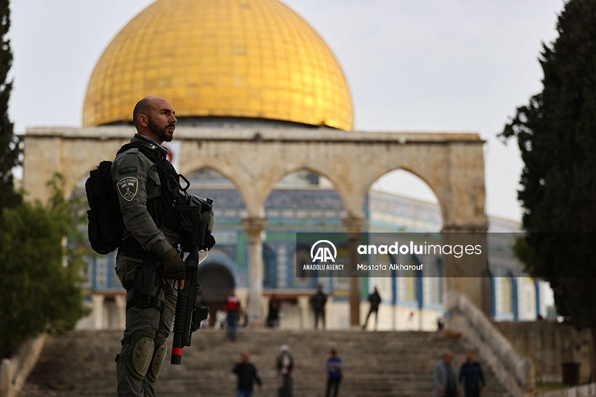 Persisten las redadas de la Policía israelí en la mezquita de Al-Aqsa