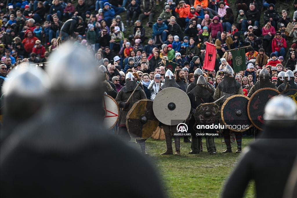 Krakow'da geleneksel Rekawka Slav Festivali iki yıl aradan sonra düzenlendi