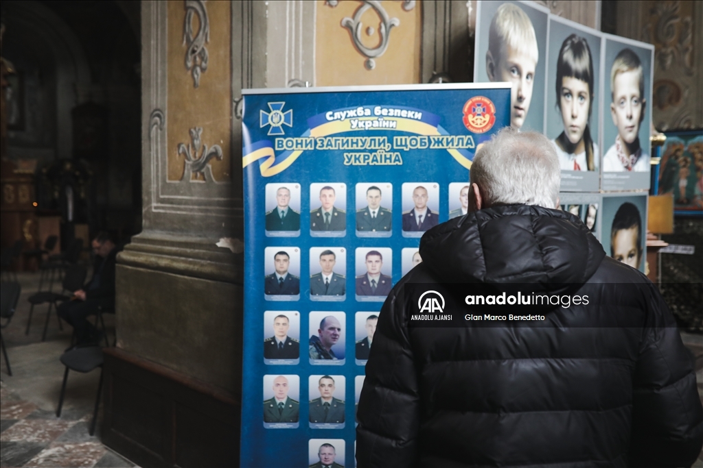 Lviv kentindeki Saint Peter ve Saint Paul Kilisesi