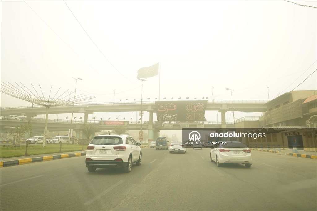 عاصفة رملية تضرب العراق