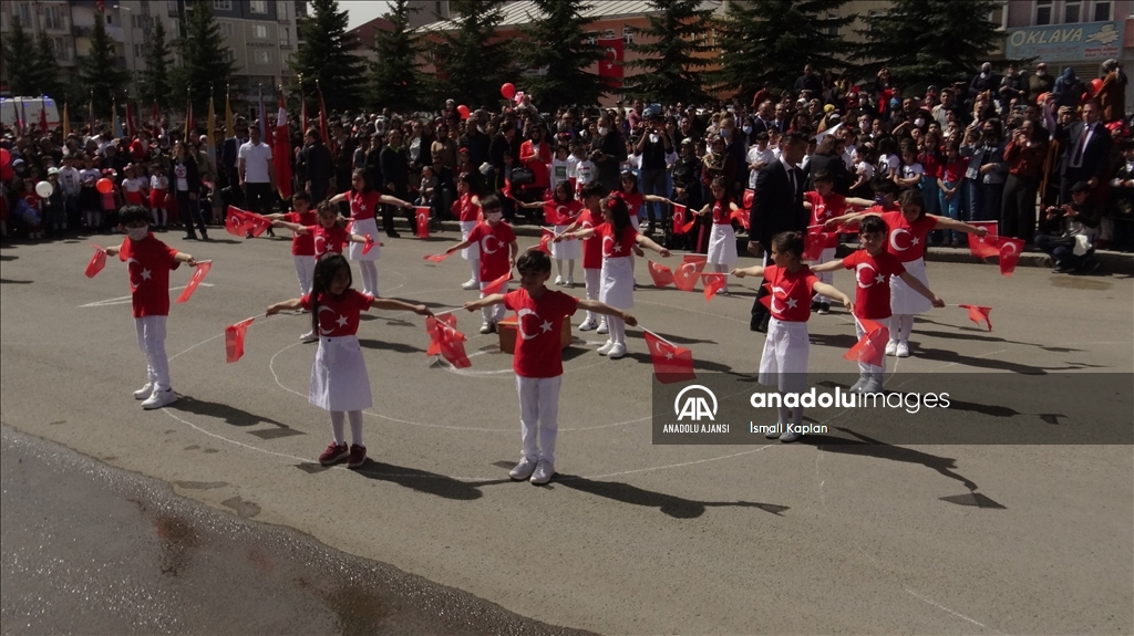 23 Nisan Ulusal Egemenlik ve Çocuk Bayramı kutlanıyor