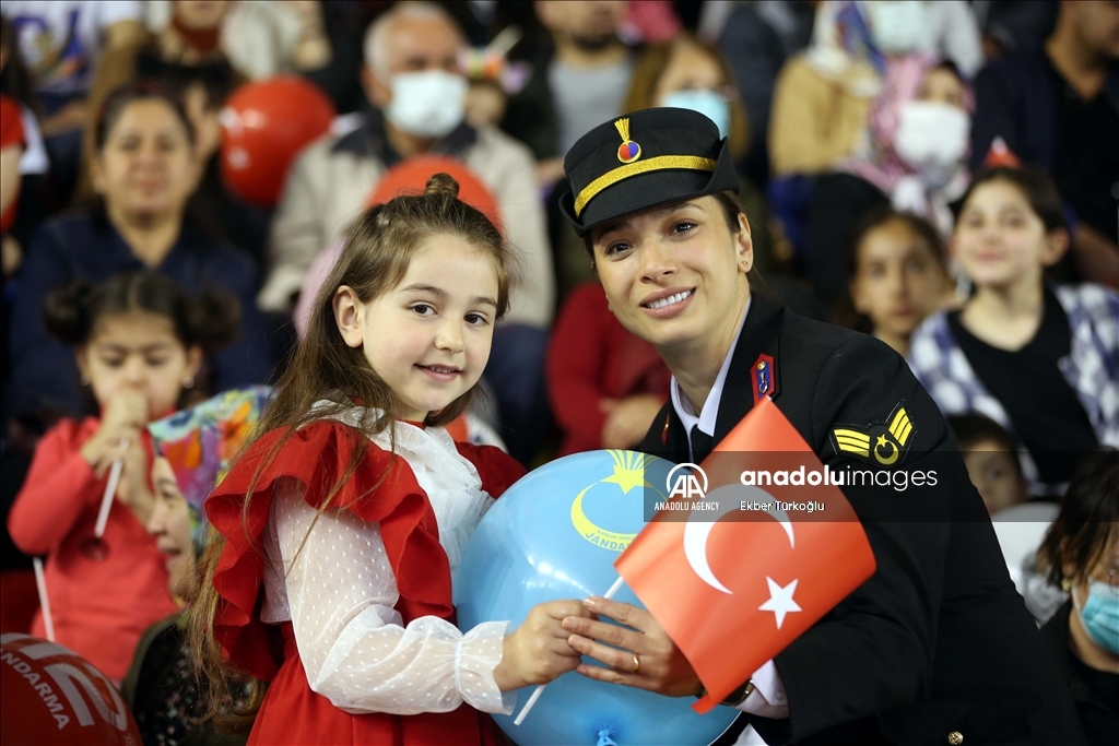 یادکردنەوەی ٢٣ی نیسان، رۆژی شکۆی نیشتمانی و جەژنی منداڵانی تورکیا
