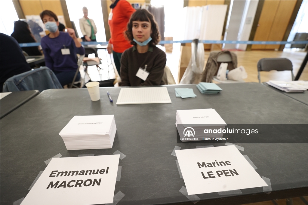 Voting starts in 2nd round of French presidential election