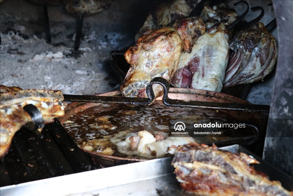 Denizli'nin tescilli lezzeti: Tandır kebabı