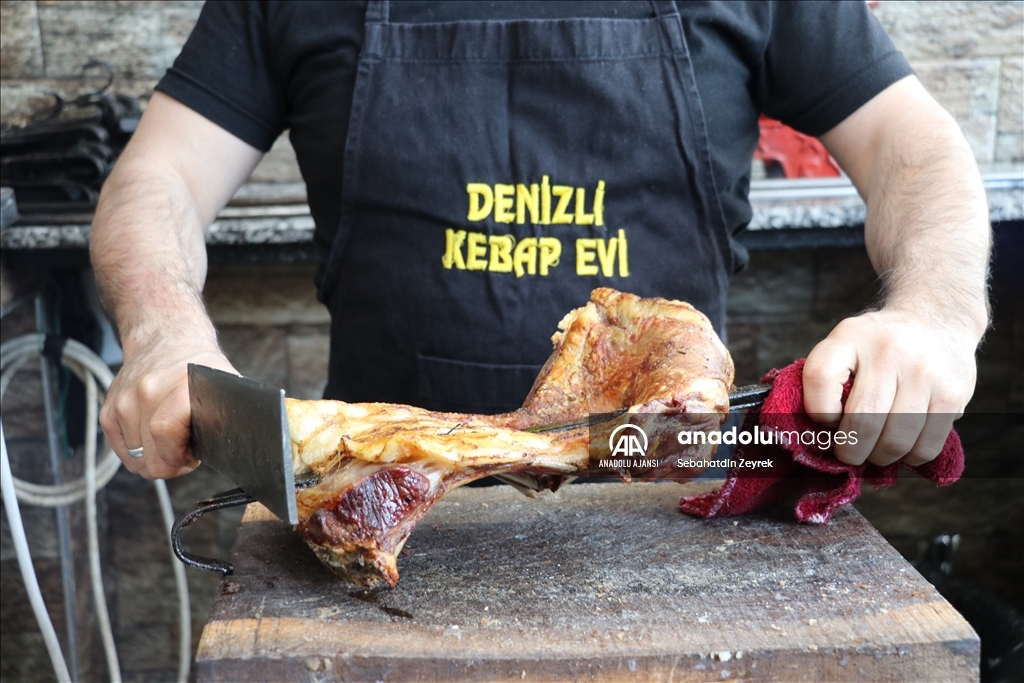 Denizli'nin tescilli lezzeti: Tandır kebabı