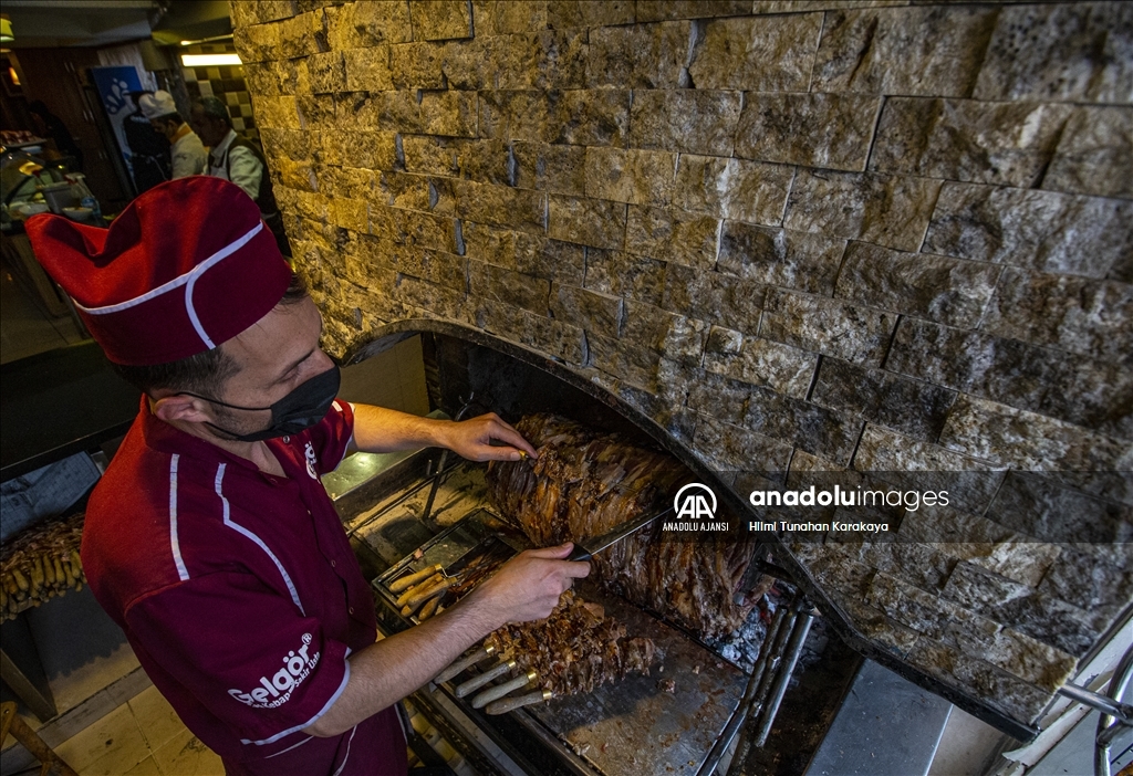 Erzurum'un tescilli lezzeti: Cağ kebabı