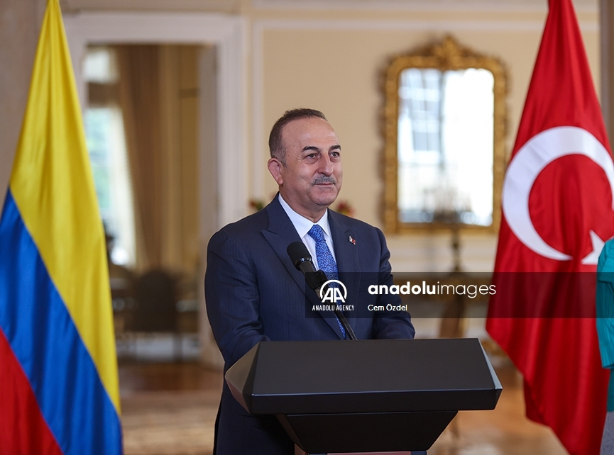 El ministro de Relaciones de Exteriores de Turquía,  Mevlut Cavusoglu, se reunió con el presidente de Colombia, Iván Duque Márquez