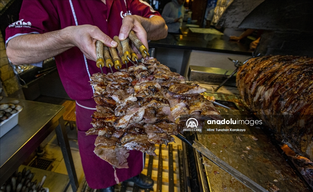 Erzurum'un tescilli lezzeti: Cağ kebabı