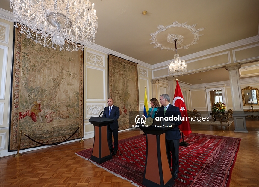 El ministro de Relaciones de Exteriores de Turquía,  Mevlut Cavusoglu, se reunió con el presidente de Colombia, Iván Duque Márquez